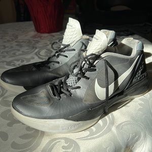 Nike Volleyball Shoes (Hyperspike)